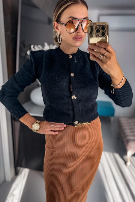 sweterek -  różne guziczki czarny