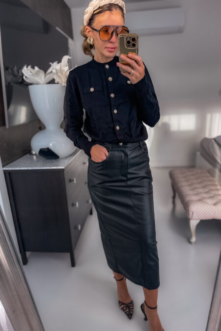 sweterek - czarny złote guziczki