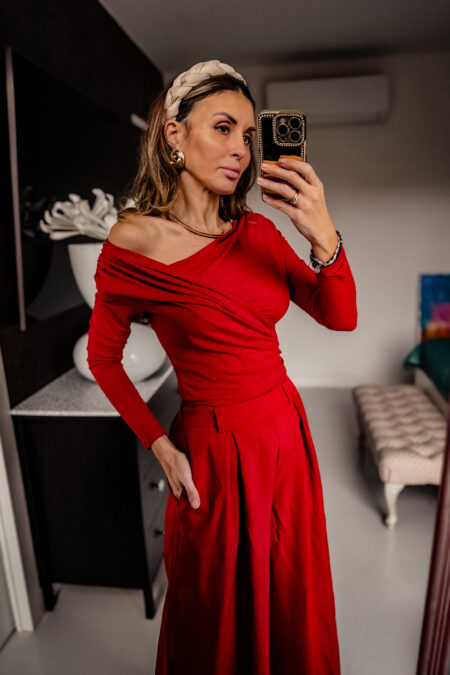 Body - Eleganckie asymetryczne czerwone szybka wysyła 24h