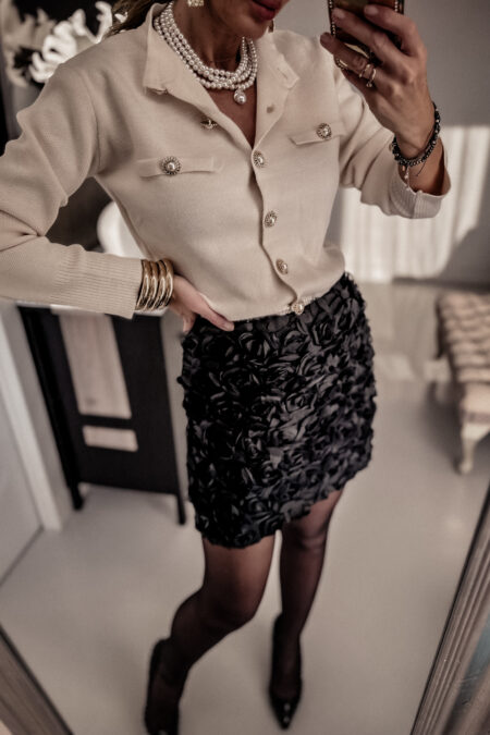 sweterek - ecru złote guziczki